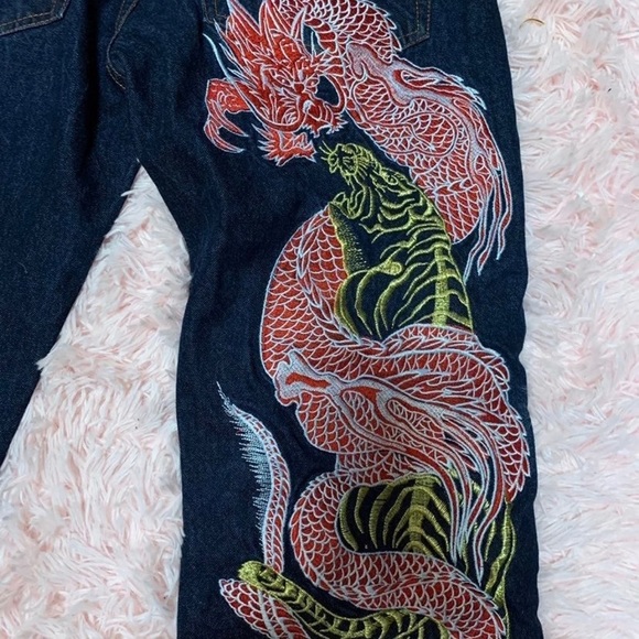Evisu Dragon Jeans - Picture 2 of 2